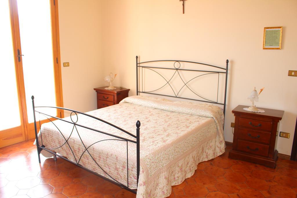 House In Caramagna Apartment Imperia Bilik gambar