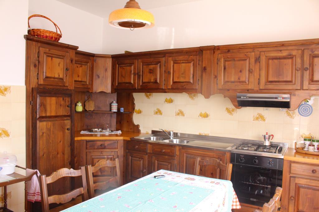 House In Caramagna Apartment Imperia Bilik gambar