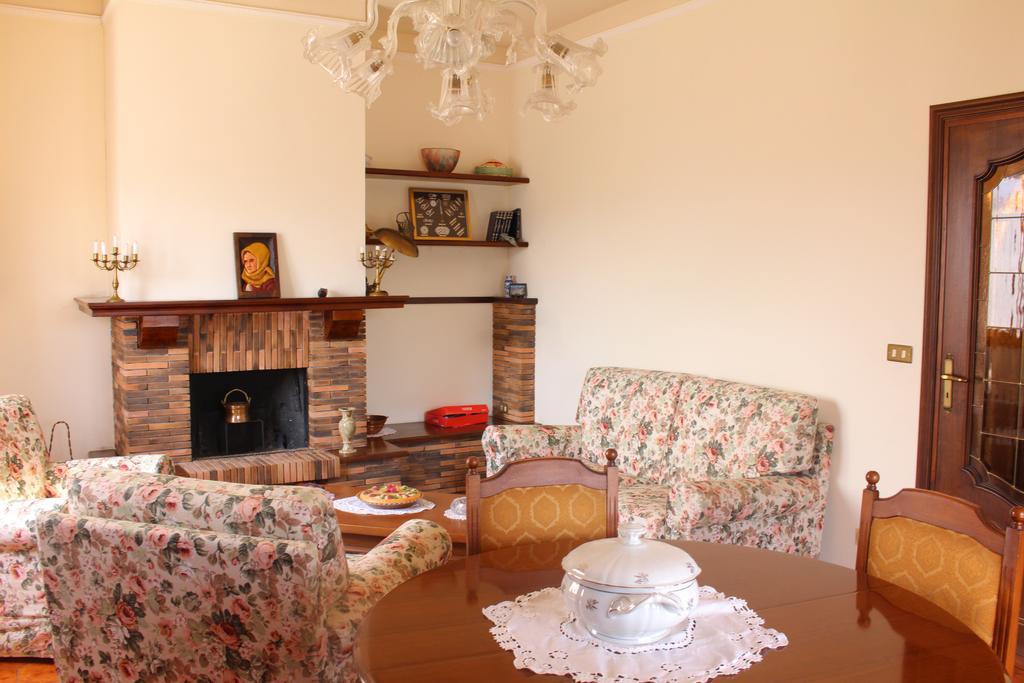 House In Caramagna Apartment Imperia Bilik gambar