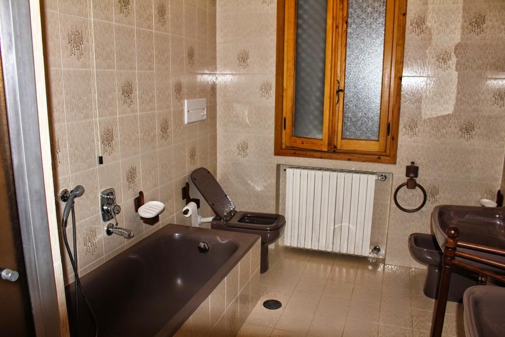 House In Caramagna Apartment Imperia Bilik gambar