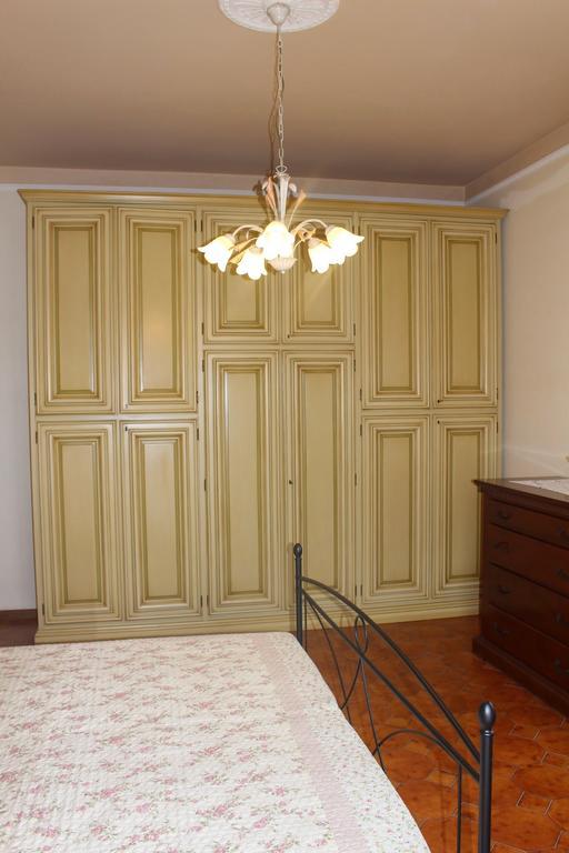 House In Caramagna Apartment Imperia Bilik gambar