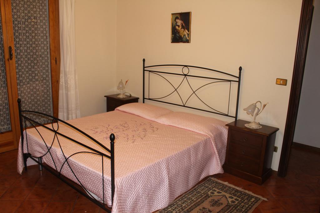 House In Caramagna Apartment Imperia Bilik gambar