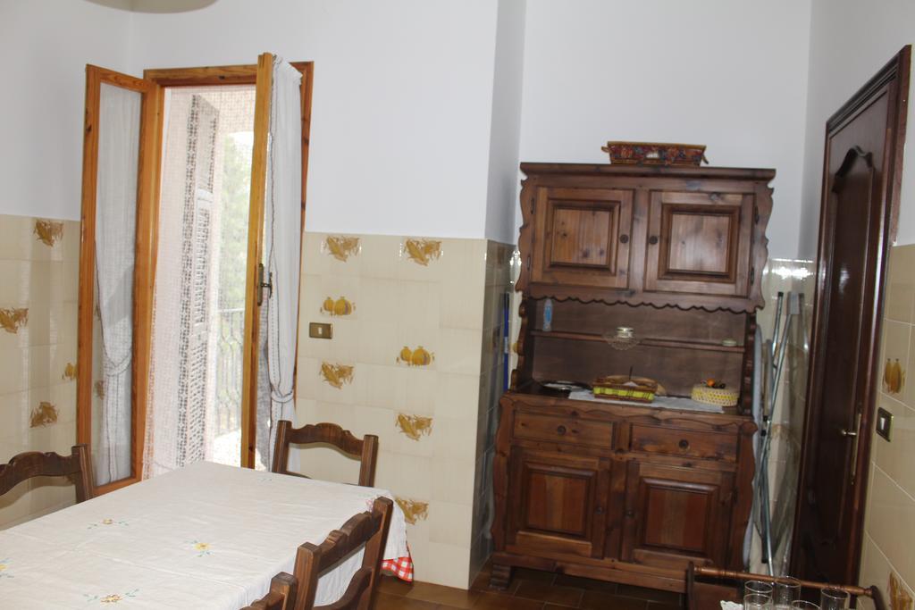 House In Caramagna Apartment Imperia Bilik gambar