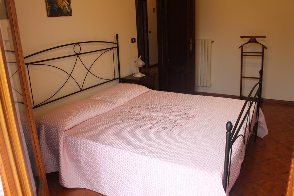 House In Caramagna Apartment Imperia Bilik gambar
